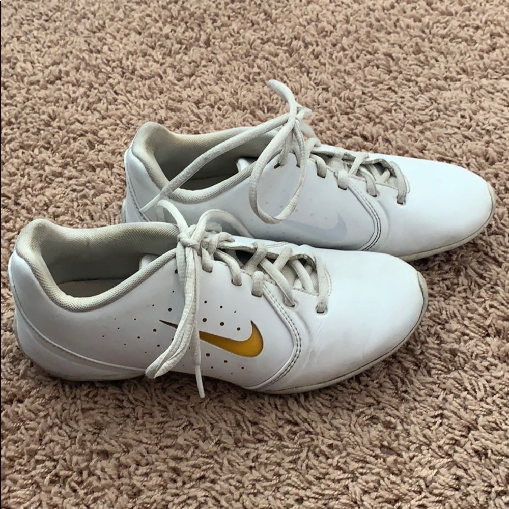 Nike Size 5.5 Cheer Shoes